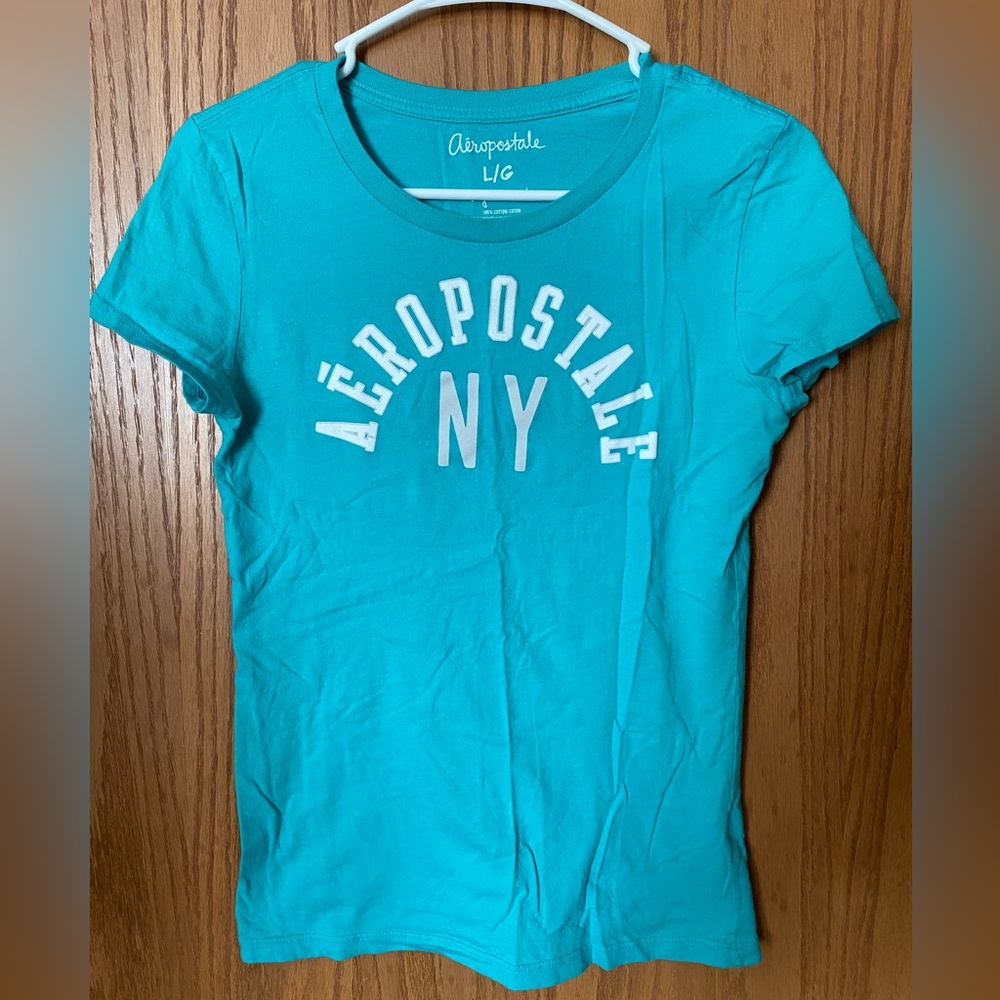 Large Aeropostale T-shirt